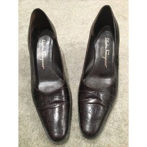 Salvatore Ferragamo Women's Italian Brown Leather Heels Pumps DR56456 Size 8